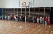 Vla&scaron;tovky ve sportovn&iacute; hale